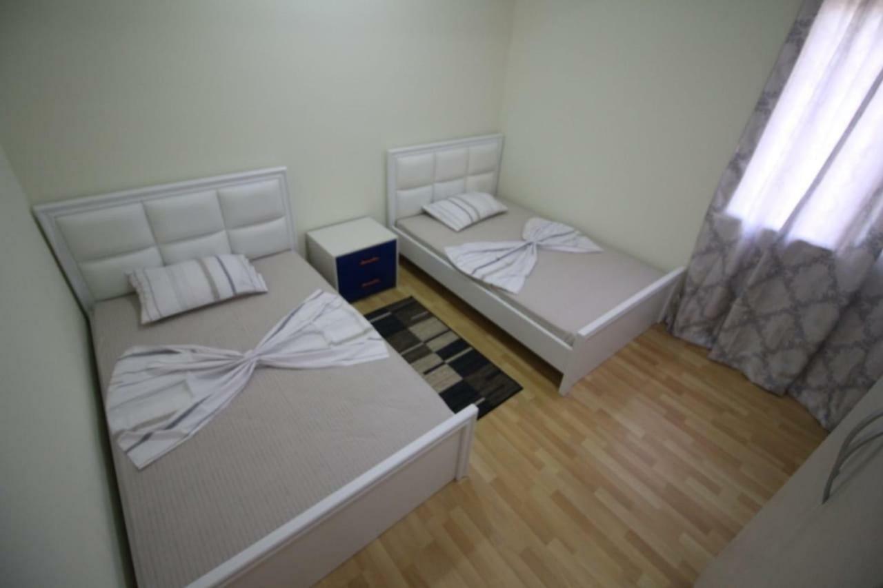 Xhemi'S Apartment Sarande Luaran gambar